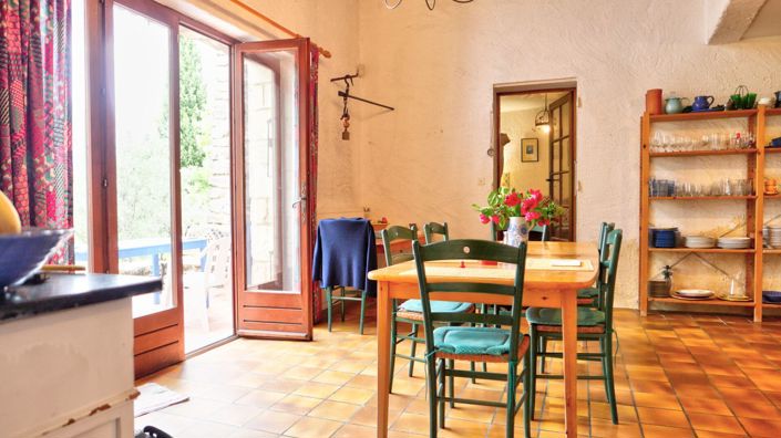 Image No.12-4 Bed House for sale