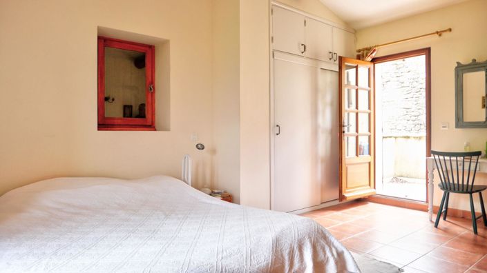 Image No.14-4 Bed House for sale