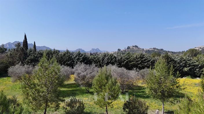 Image No.1-3 Bed House for sale