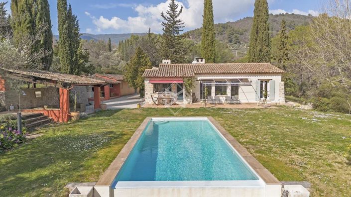 Image No.1-5 Bed House for sale