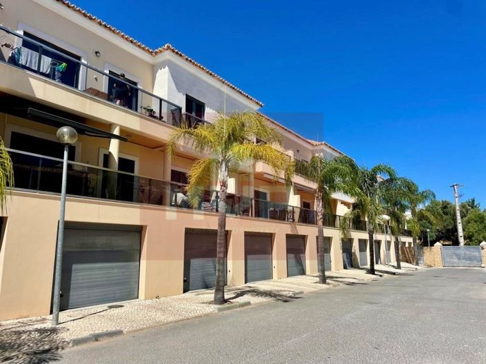 Image No.22-3 Bed Apartment for sale