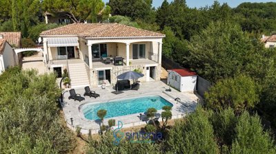 Maison de 3 chambres à vendre à Uzès