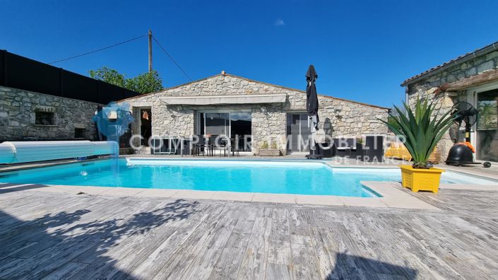 Image No.1-3 Bed House for sale