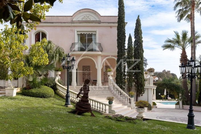 Image No.1-5 Bed House for sale