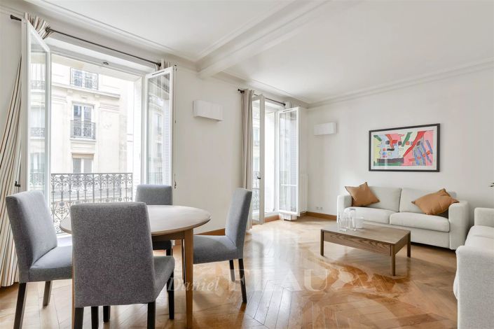 Image No.1-Appartement de 2 chambres à vendre à Paris