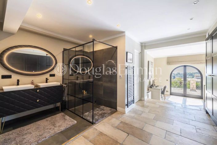 Image No.10-Maison de 6 chambres à vendre à Valbonne