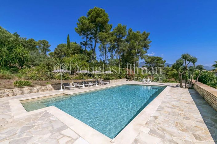 Image No.3-Maison de 6 chambres à vendre à Valbonne