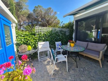 1 - Loule, House