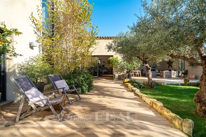 Image No.4-4 Bed House for sale