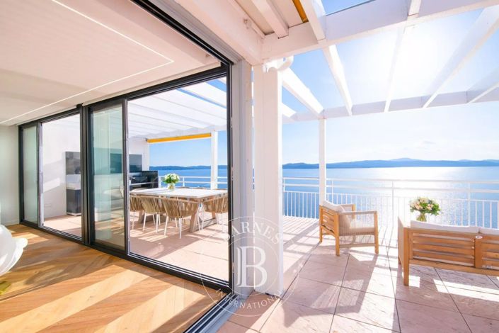 Image No.1-3 Bed Apartment for sale