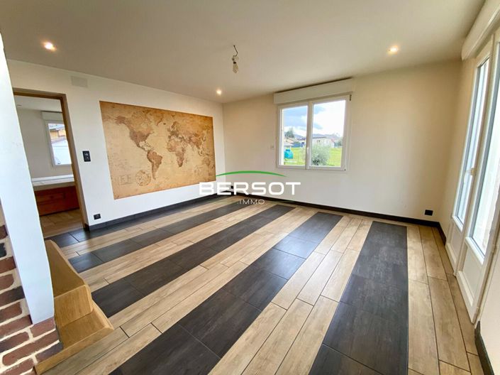 Image No.4-4 Bed House for sale