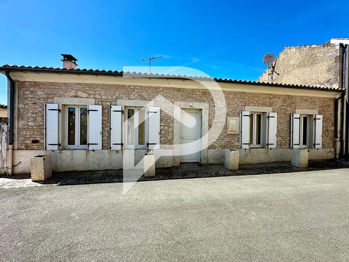 Image No.1-4 Bed House for sale