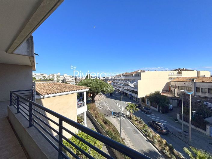Image No.1-Appartement de 2 chambres à vendre à Cavalaire-sur-Mer