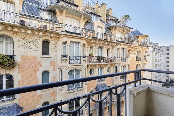 Image No.1-3 Bed Apartment for sale