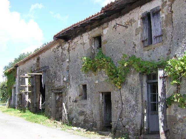 Image No.8-4 Bed House for sale