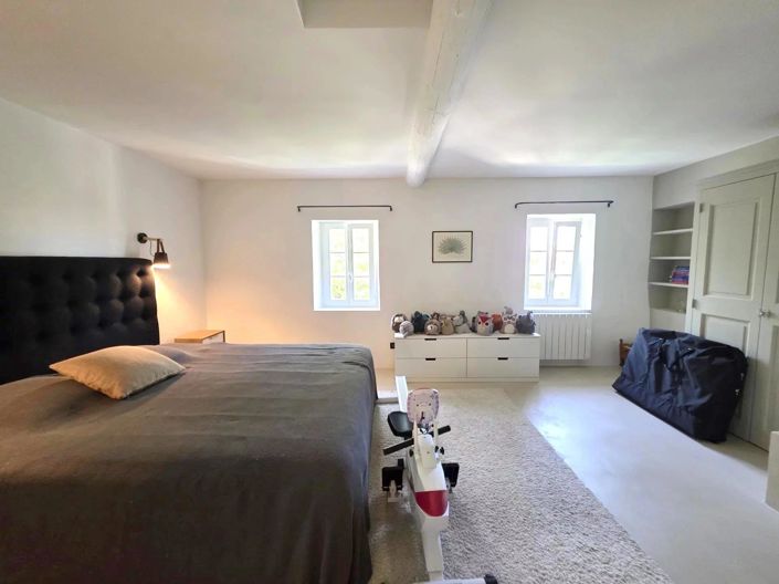 Image No.17-3 Bed House for sale