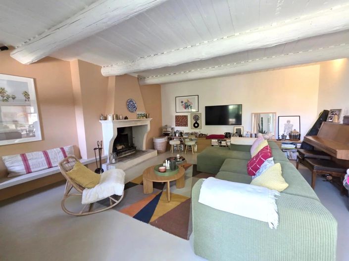 Image No.9-3 Bed House for sale