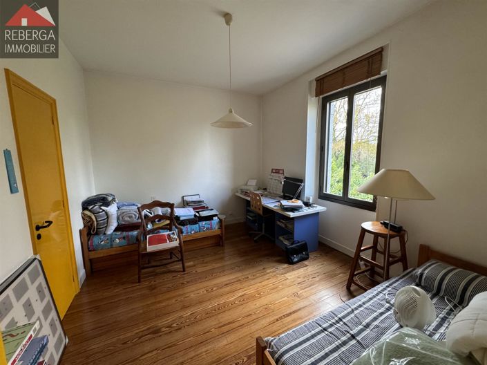 Image No.18-5 Bed House for sale