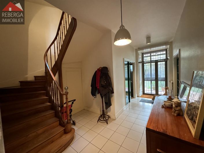 Image No.20-5 Bed House for sale