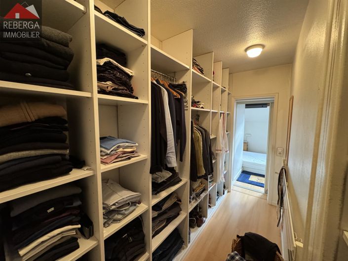 Image No.23-5 Bed House for sale