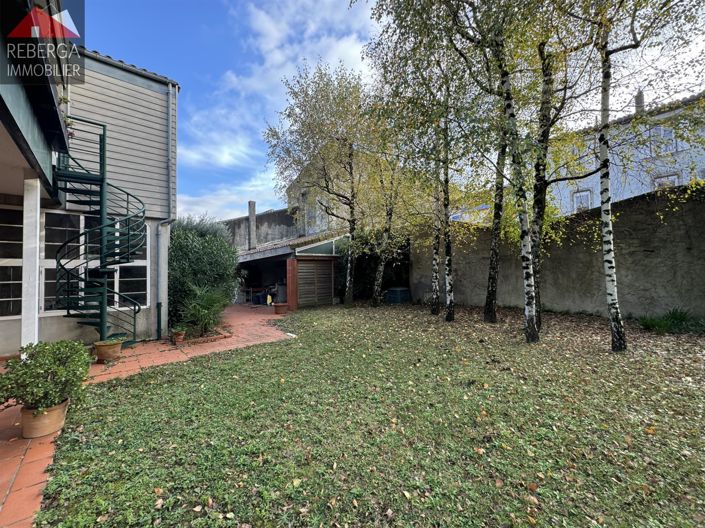 Image No.24-5 Bed House for sale