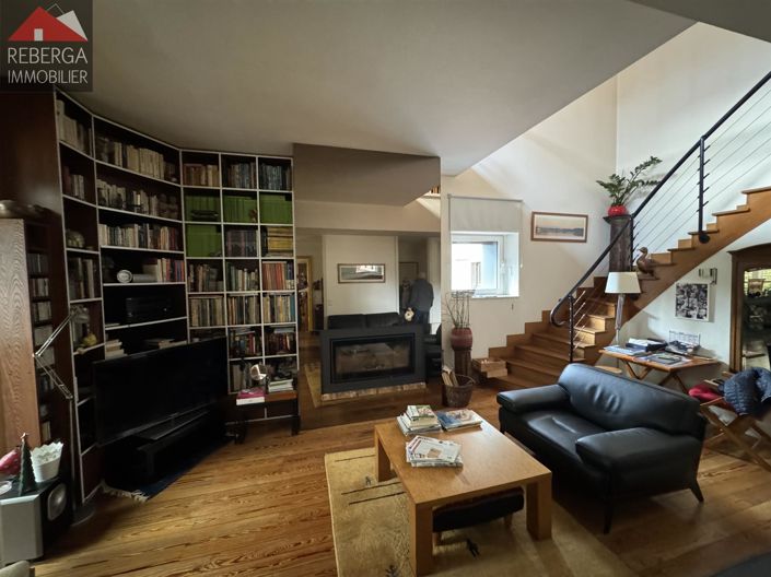 Image No.3-5 Bed House for sale