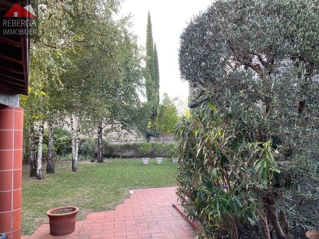 Image No.7-5 Bed House for sale