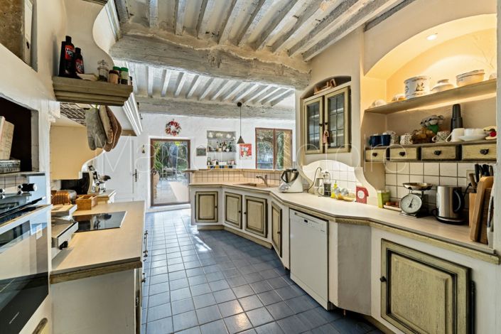 Image No.11-6 Bed House for sale