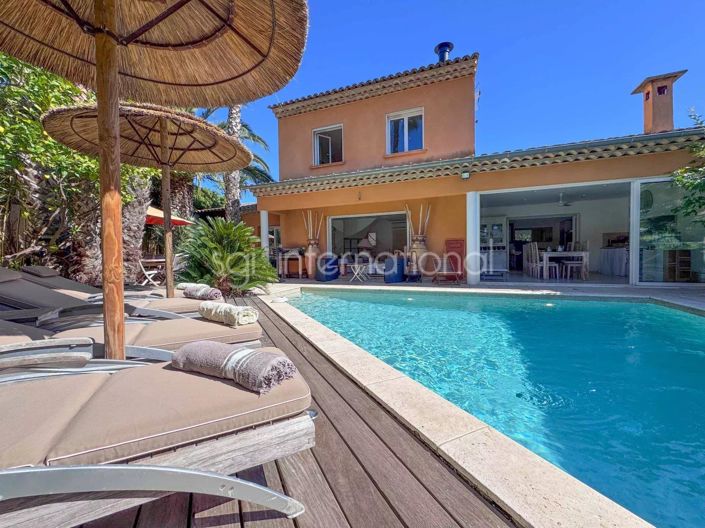 Image No.1-3 Bed House for sale
