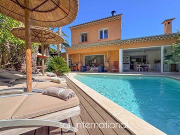 1 - Sainte-Maxime, House