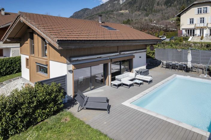 Image No.1-4 Bed House for sale