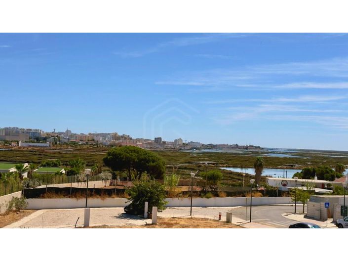 Image No.27-4 Bed House for sale