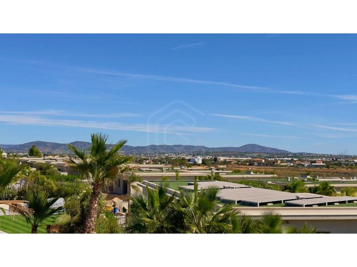 Image No.32-4 Bed House for sale