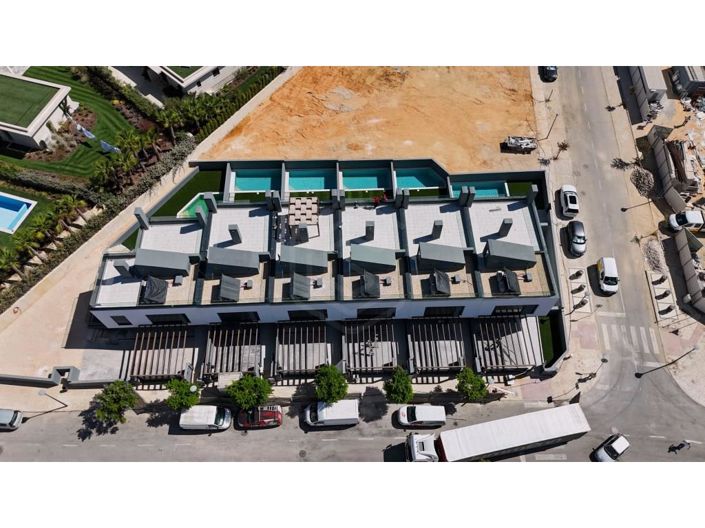 Image No.7-4 Bed House for sale