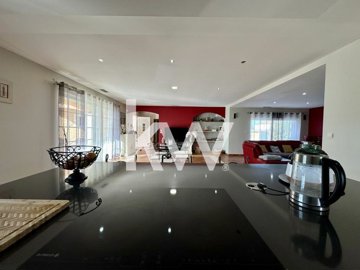 aemvg9q4fm80ifkt8