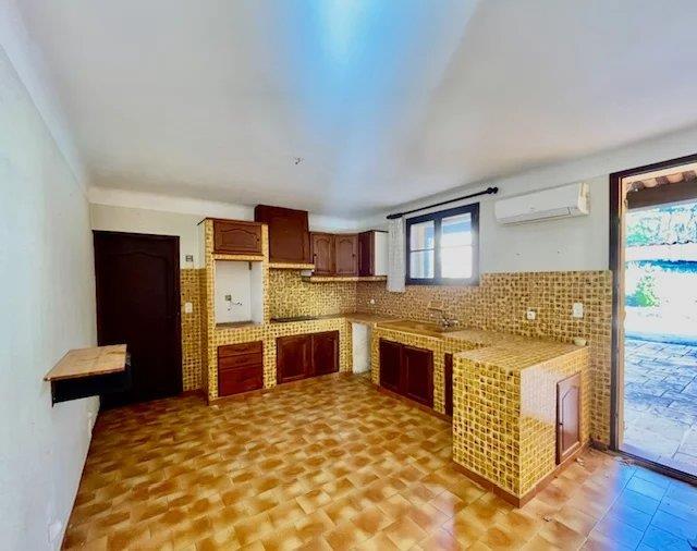 Image No.7-3 Bed House for sale