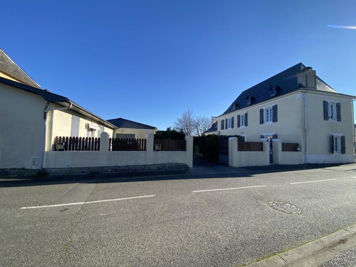 Image No.1-7 Bed House for sale