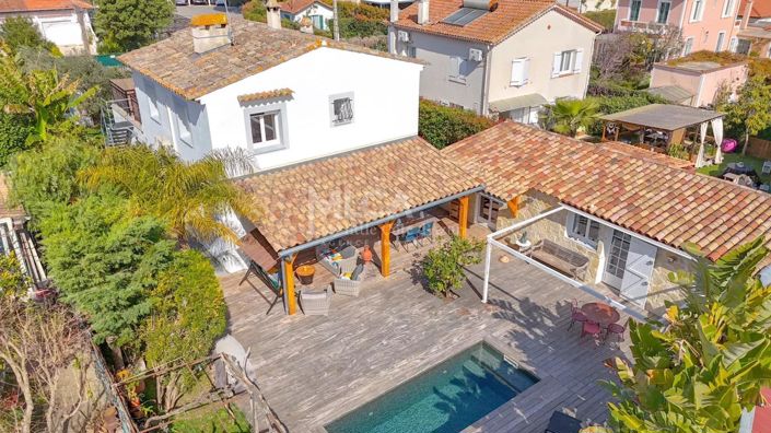 Image No.1-5 Bed House for sale
