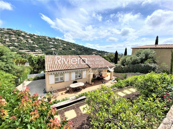 Image No.1-4 Bed House for sale