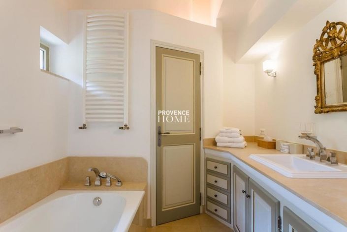 Image No.16-Maison de 7 chambres à vendre à Bonnieux