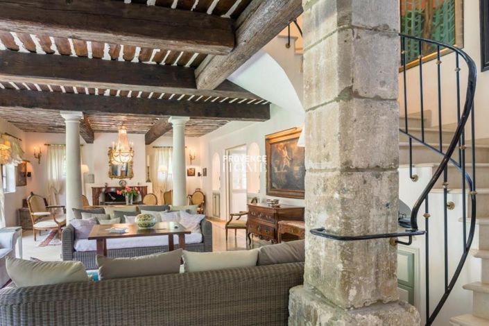 Image No.9-Maison de 7 chambres à vendre à Bonnieux