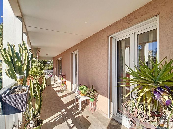Image No.1-3 Bed Apartment for sale