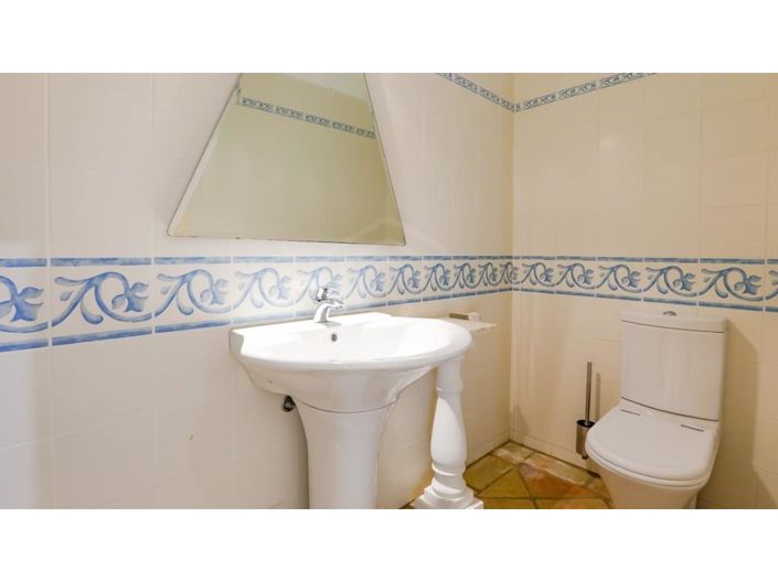 Image No.16-2 Bed House for sale