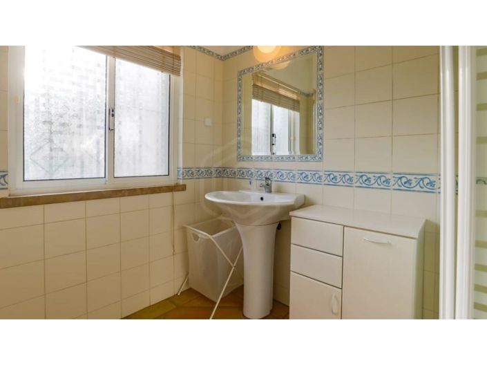 Image No.17-2 Bed House for sale