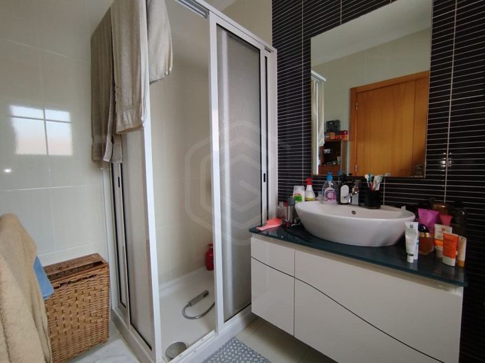 Image No.26-3 Bed House for sale