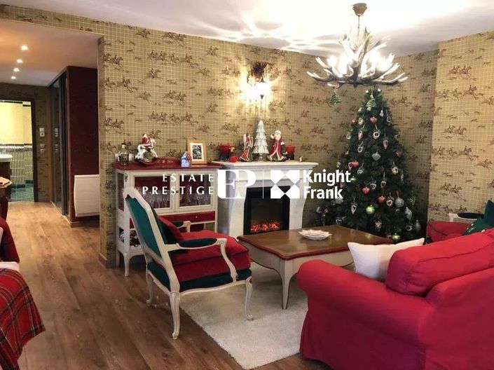 Image No.1-4 Bed Apartment for sale