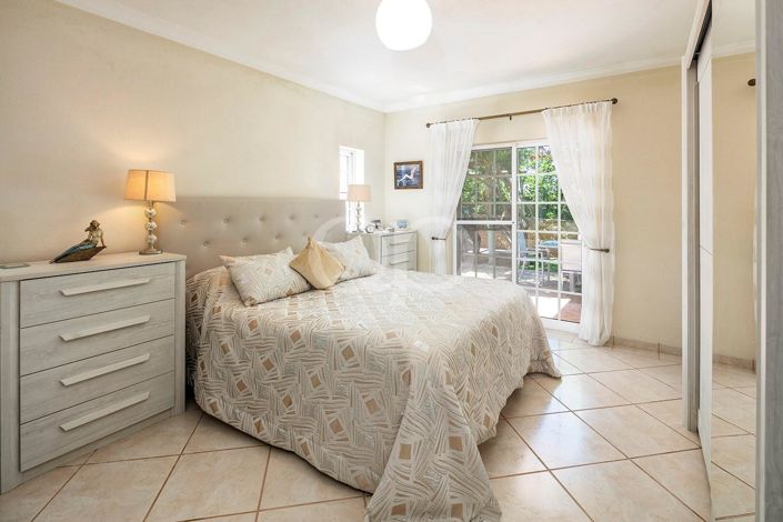 Image No.15-4 Bed House for sale