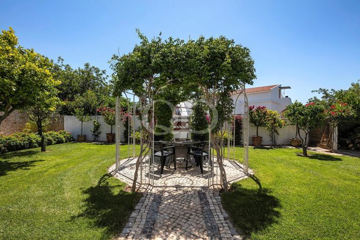 Image No.19-4 Bed House for sale