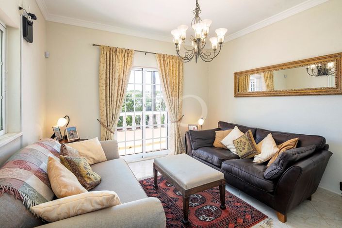 Image No.27-4 Bed House for sale