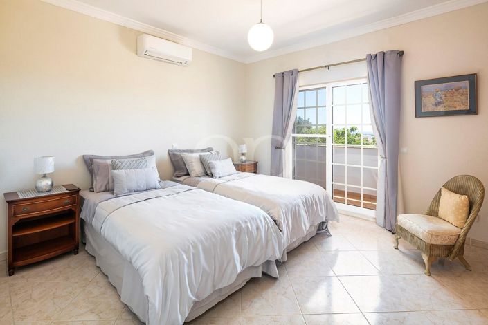 Image No.28-4 Bed House for sale